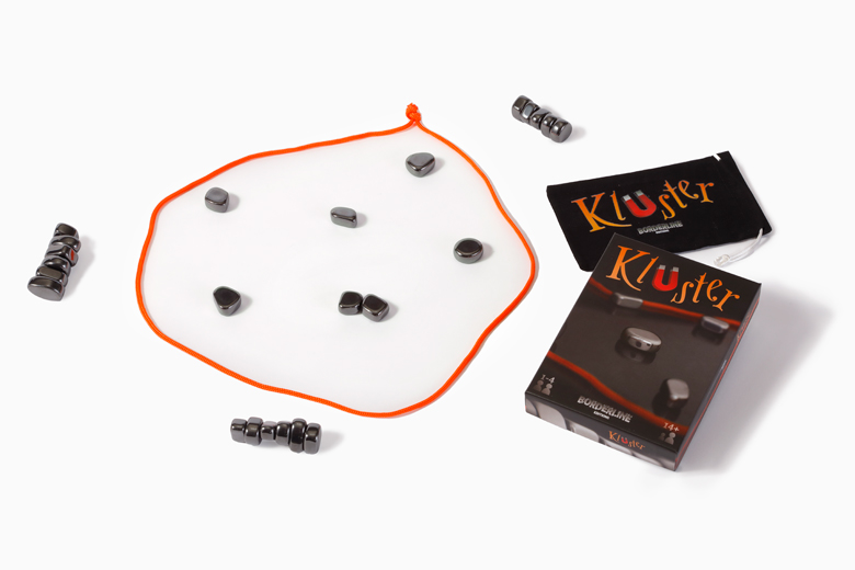 Kluster クラスター マグネットボードゲーム